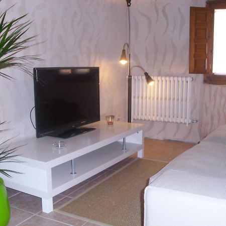 Casa Rural Con Jacuzzi Taberna Del Tio Pedro Cabanas de Polendos Eksteriør billede